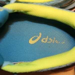 ASICS Women Gel-Nimbus 18 Running Shoe 3 1/2 M